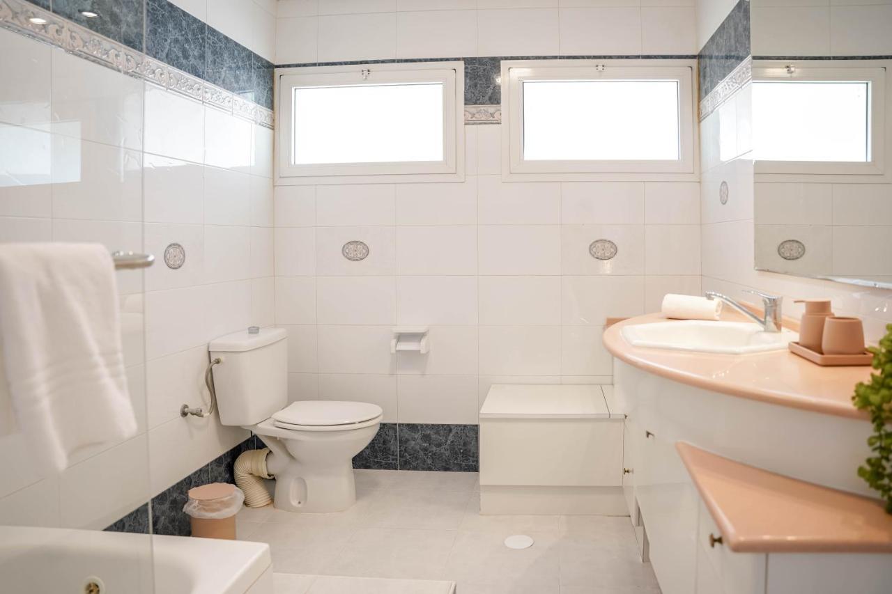 Yalarent Ivy Villa With Private Pool 엘라트 외부 사진