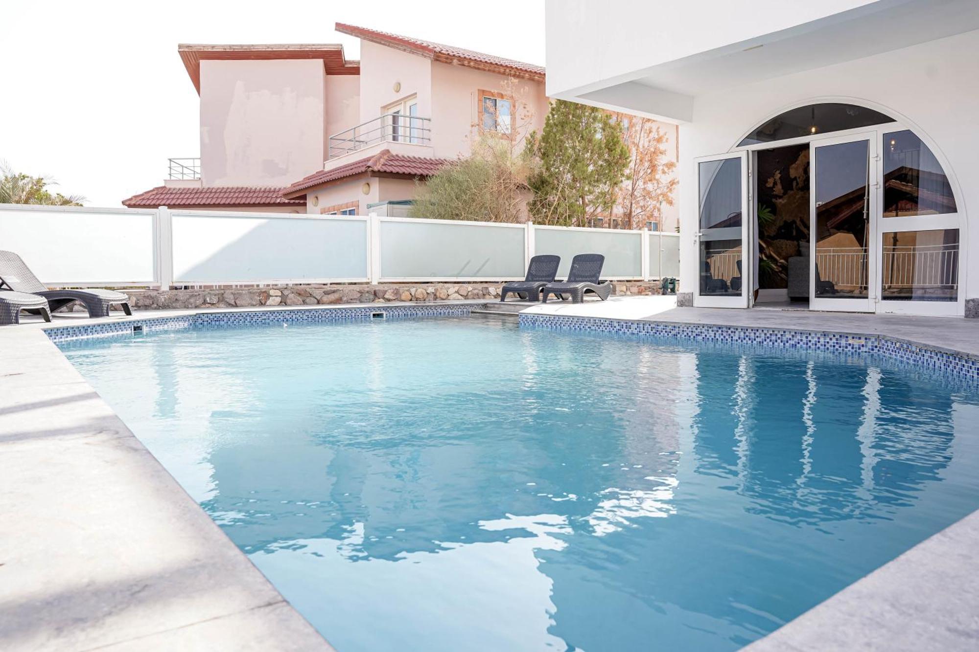 Yalarent Ivy Villa With Private Pool 엘라트 외부 사진